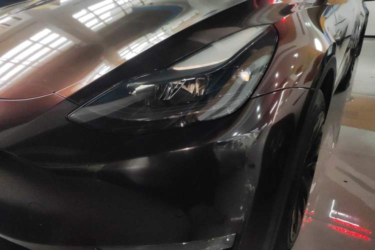 Used Tesla Model Y 2022 Long-Range All-Wheel-Drive Version
