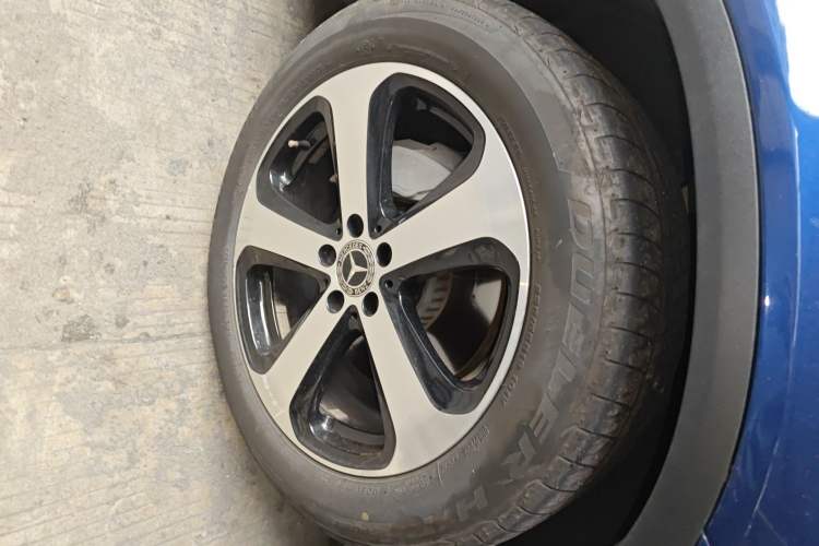 Used Mercedes-Benz GLC 2019 GLC 260 4MATIC Luxury Model