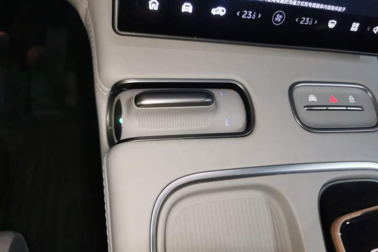 Used Nio ES6 2024 75 kWh Gear Lever