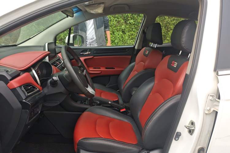 Used JAC Group Refine S3 2017 1.5L Manual Luxury Smart Model
