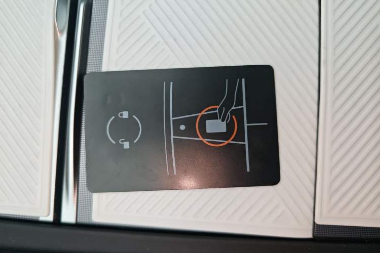 Used Tesla Model 3 2025 Rear-Wheel-Drive Version