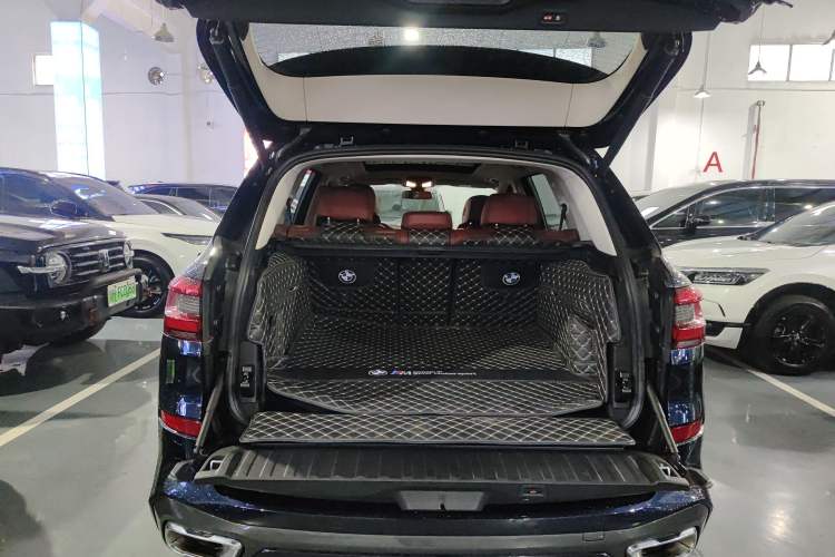 Used BMW X5 2022 Restyled xDrive 30Li Luxury Version M Sport Package