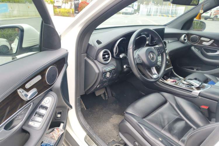 Used Mercedes-Benz GLC 2017 GLC 260 4MATIC Dynamic Edition