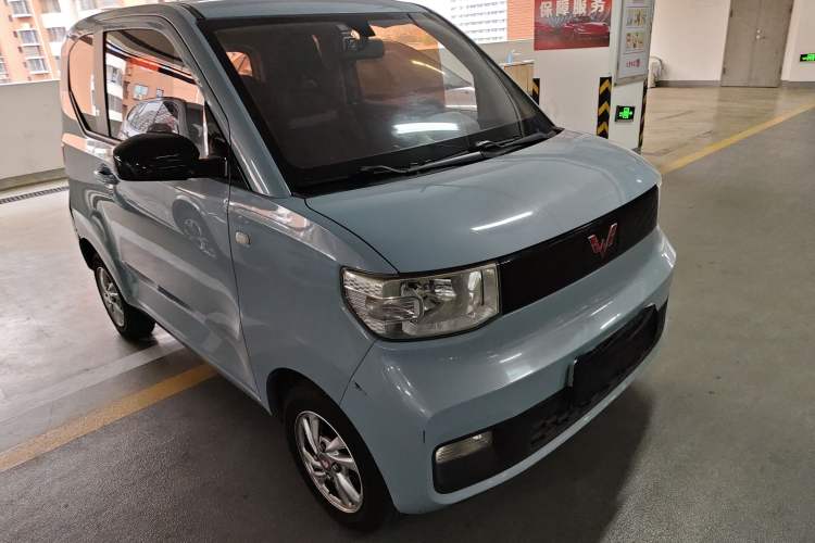 Used Wuling Hongguang MINIEV 2020 Freedom Version Lithium Iron Phosphate Front Right 45 Deg