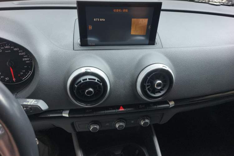 Used Audi A3 2017 Sportback 35 TFSI Fashion Model
