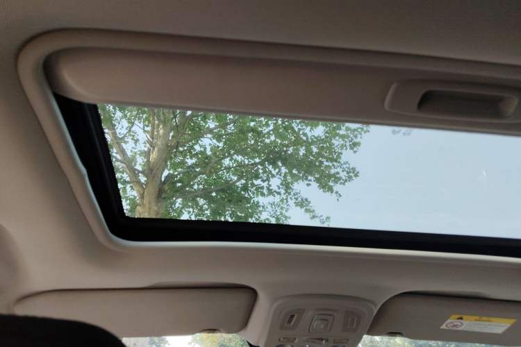 Used Citroen C4L 2015 1.2T Automatic Luxury Edition