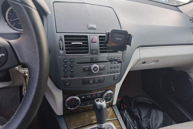 Used Mercedes-Benz C-Class 2010 C 300 Fashion Model