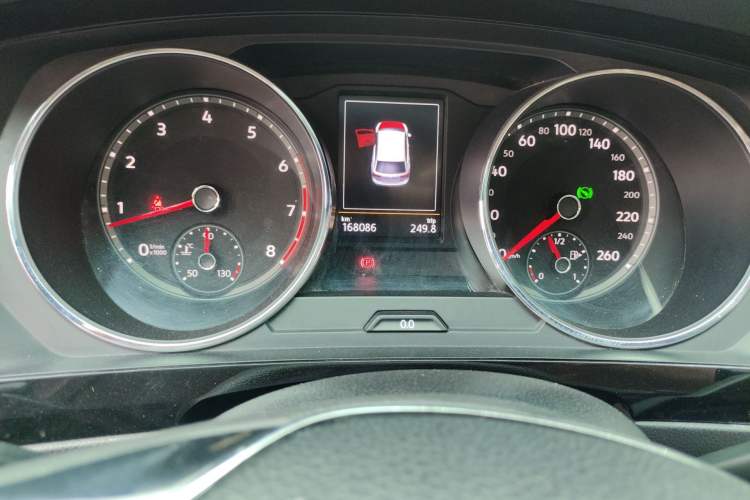 Used Volkswagen Tiguan L 2018 330TSI Automatic Two-Wheel Drive Luxury Edition Odometer Close Up