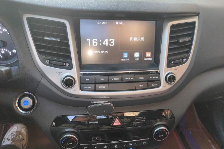 Used Hyundai Tucson 2015 1.6T Dual-Clutch Two-Wheel-Drive Smart Model
