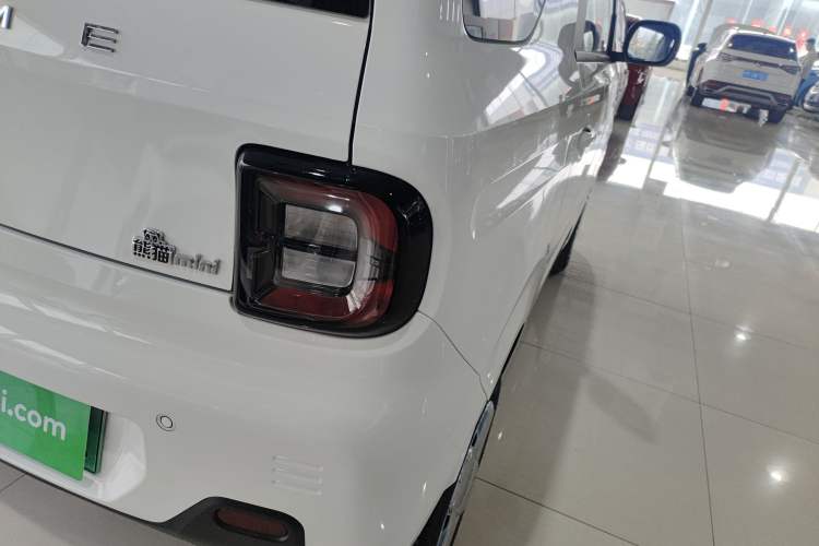 Used Geely Galaxy Panda 2024 Panda Mini 200km Endurance Bear