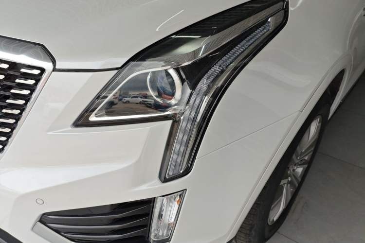 Used Cadillac XT5 2018 25T Luxury Model
