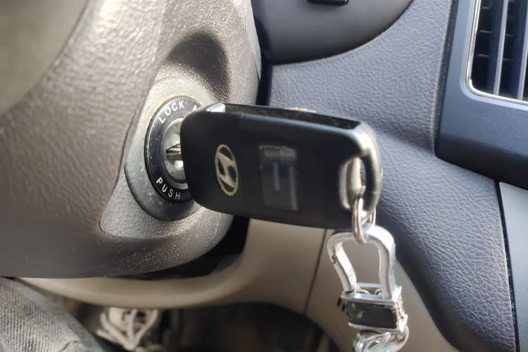 Used Hyundai Celesta 2011 1.6L Manual Luxury Model
