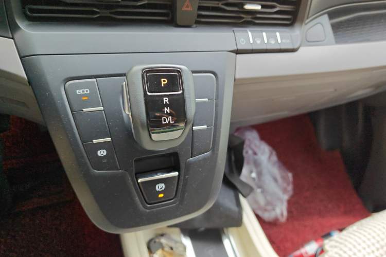 Used Ford Transit  Gear Lever