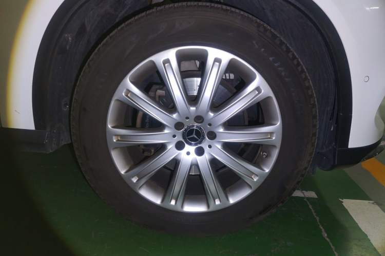 Used Mercedes-Benz GLE Coupe 2015 GLE 320 4MATIC Coupe SUV Right Front Wheel Hub