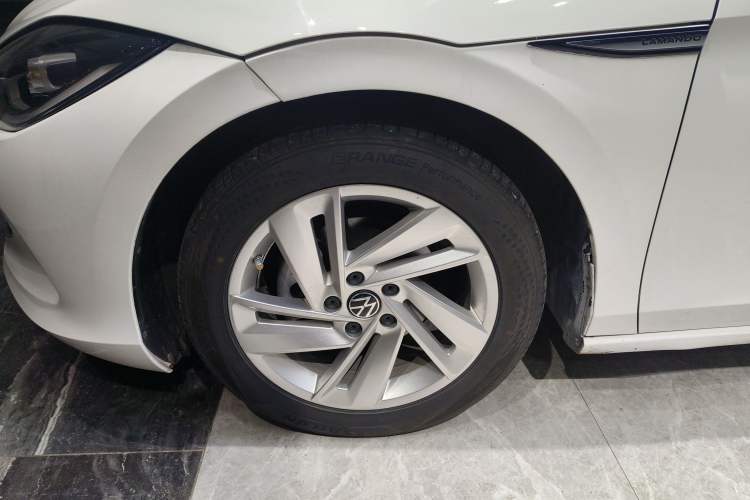 Used Volkswagen Lamando 2022 Lingdu L 280TSI DSG Spicy Edition Left Front Wheel Hub