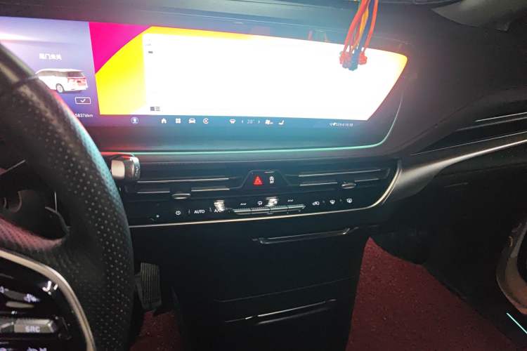 Used Buick Century 2023 2.0T Six-Seater Yinshi Edition
