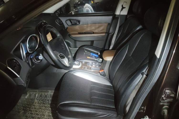 Used GAC Trumpchi GS5 Super 2015 2.0L Automatic Two-Wheel Drive Luxury Navigation Edition Left Front Seat