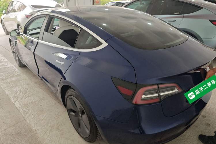 Used Tesla Model 3 2019 Long-Range Rear-Wheel-Drive Version