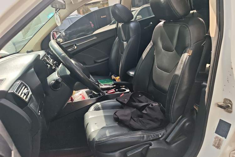 Used Dongfeng Fengon 580 2017 1.8L Manual Comfort Model Left Front Seat