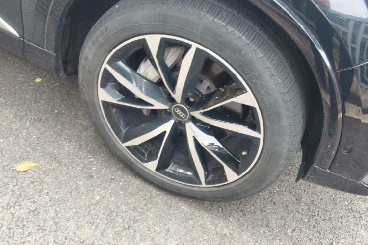 Used Audi Q7 2020 55 TFSI quattro S line sports model