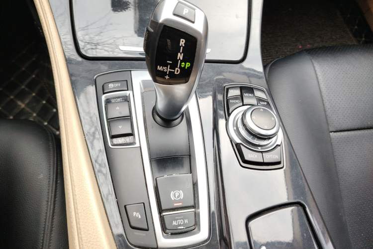 Used BMW 5 Series 2014 520Li Elegant Model Gear Lever