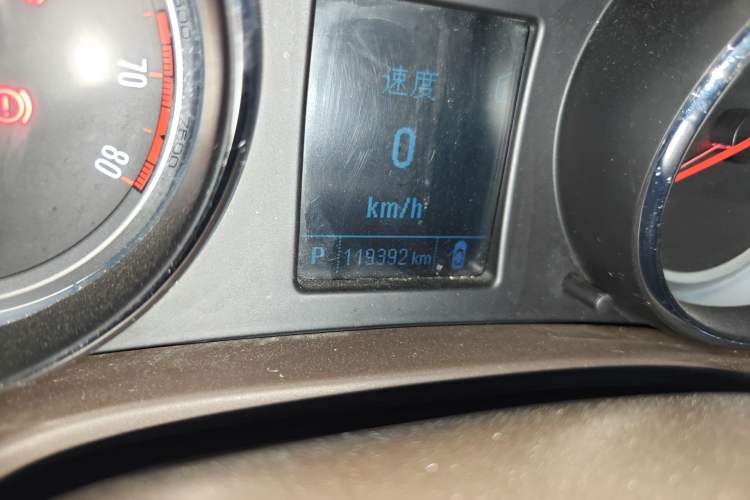 Used Buick Regal 2014 2.0L Leading Fashion Edition