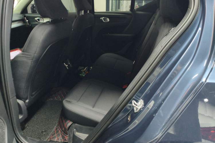 Used Volvo XC40 2022 T4 Four-Wheel Drive Smart & Stylish Edition