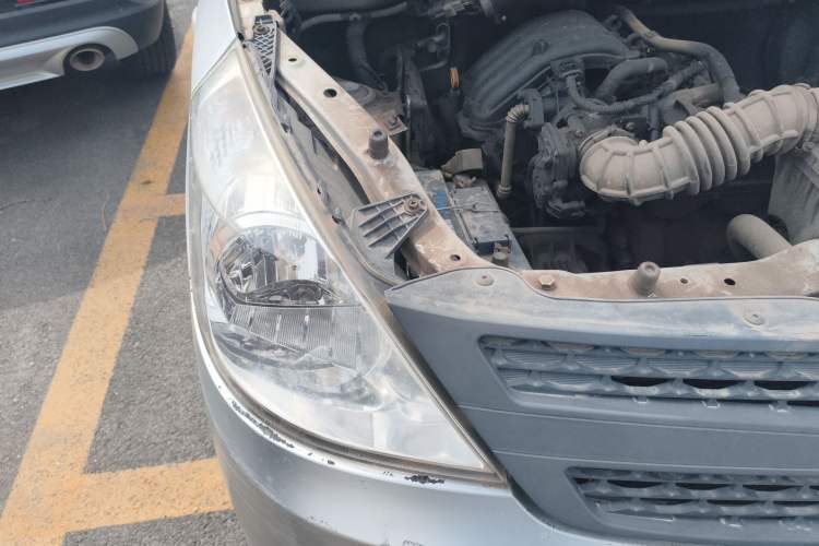 Used Wuling Zhiguang V 2017 1.2L Base Version LMH Right Front Headlight