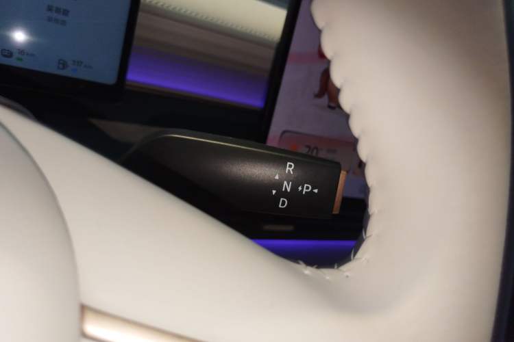 Used Nissan N6 2026 Model 180 Max Gear Lever