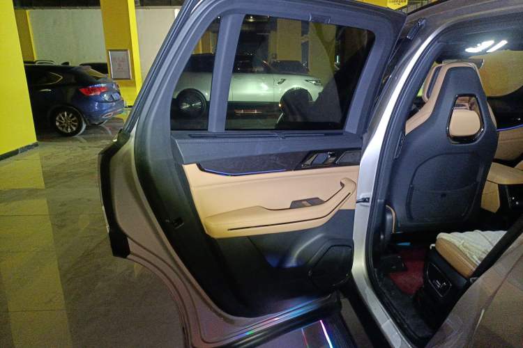 Used Lynk & Co 09 EM-P 2021 2.0T PHEV Ultra Six-Seater