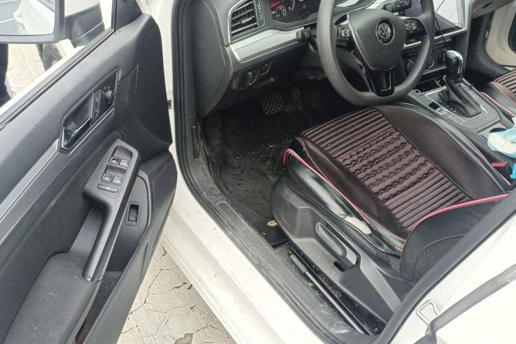 Used Volkswagen Lamando 2021 230TSI DSG Fashion Edition
