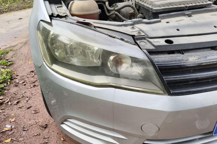 Used Volkswagen Jetta 2015 Value Edition 1.6L Manual Fashionable Style
