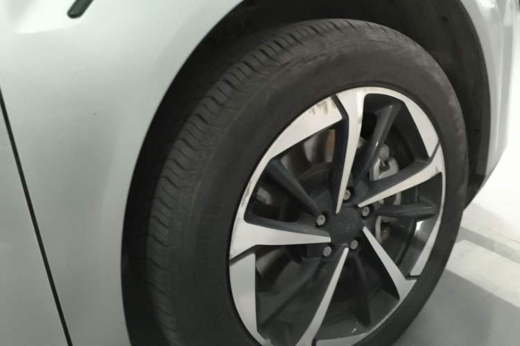 Used AION Y 2023 Younger Star Edition Exterior 7