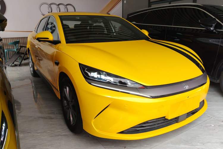 Used BYD Qin L 2025 EV 545KM Beyond Version Front Right 45 Deg