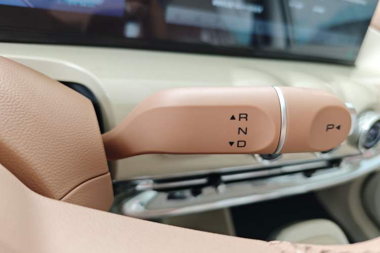 Used Wuling Bingo 2025 333 km Lingxi Deluxe Edition Gear Lever