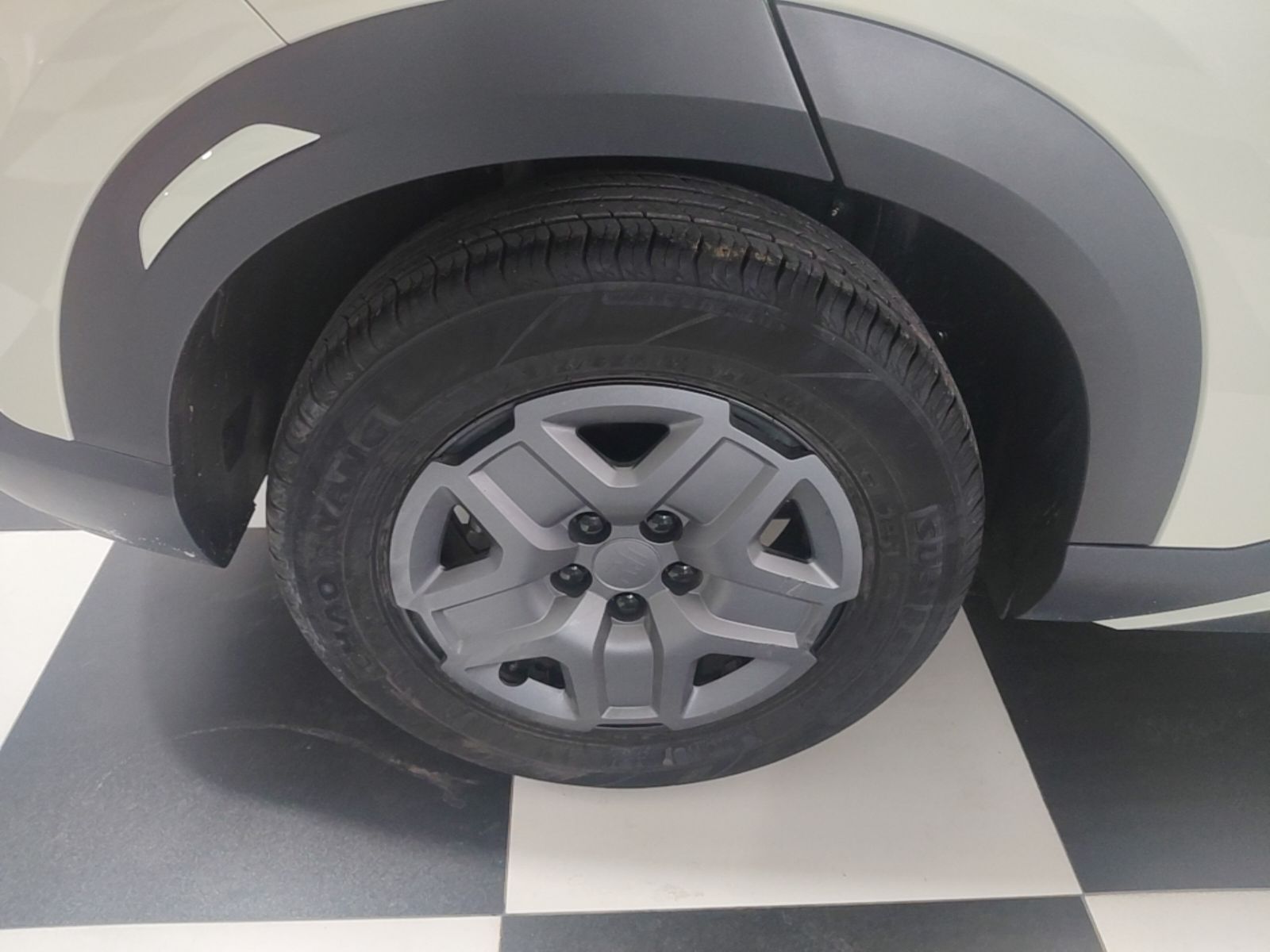 BYD Yuan UP 2025 Intelligent Driving Version 401 KM Dynamic Edition — снимка 11