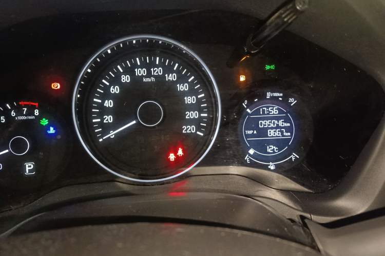 Used Honda Vezel 2020 1.5L CVT Pioneer Edition
