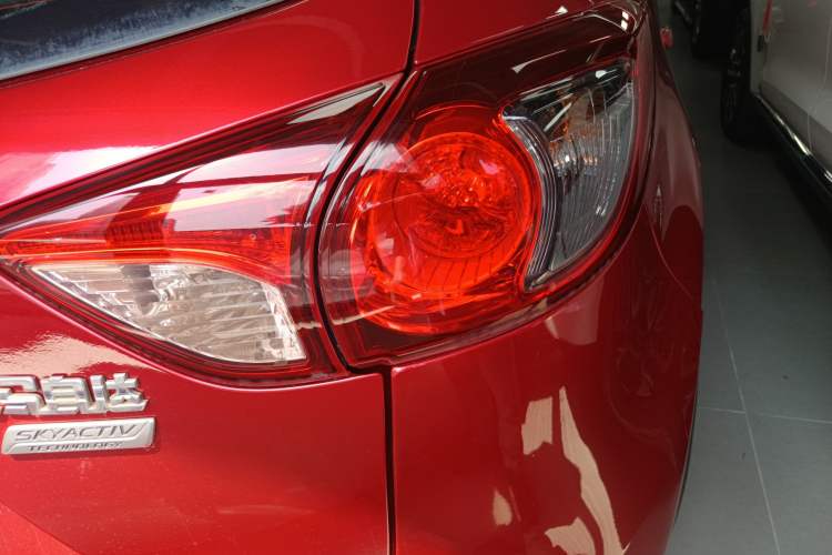 Used Mazda CX-5 2015 2.0L Automatic Two-Wheel Drive Urban Version
