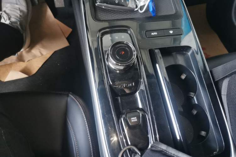 Used AION S 2023 Meizu 580 Lithium Iron Phosphate Gear Lever