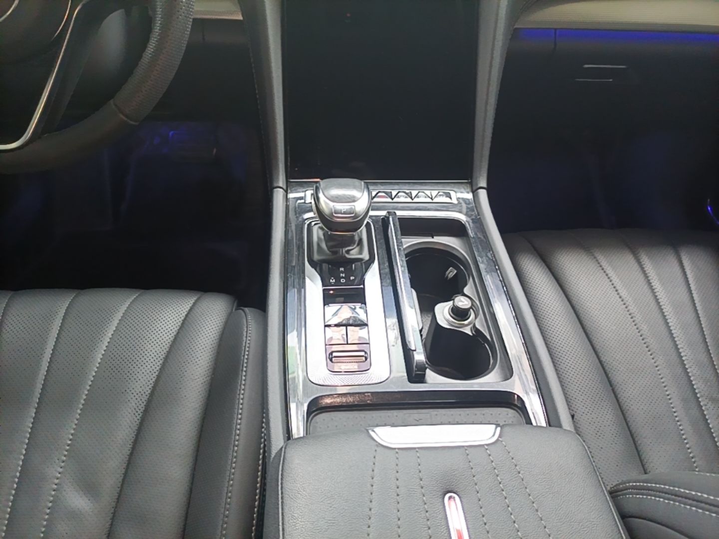 Hongqi H5 2024 2.0T Automatic Smart Connect Flagship Edition - Chinese Trim Chang — снимка 16
