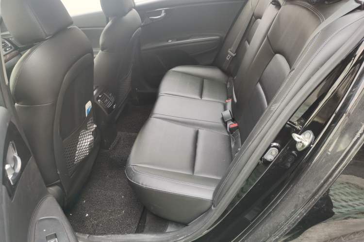 Used Kia K4 2014 1.8L Automatic DLX