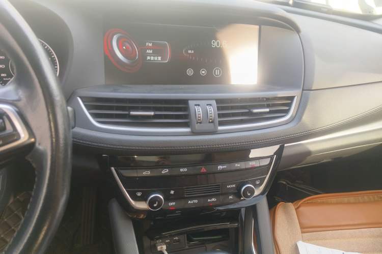 Used BORGWARD BX7 2016 28T Four-Wheel Drive Flagship Version 5 Seats
