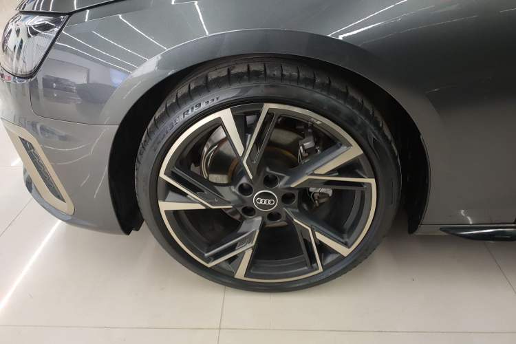 Used Audi A4L 2024 40 TFSI quattro RS Performance Package
