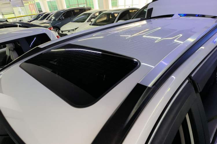 Used Haval M6 2023 PLUS 1.5T DCT Luxury Smart Connectivity Model Roof