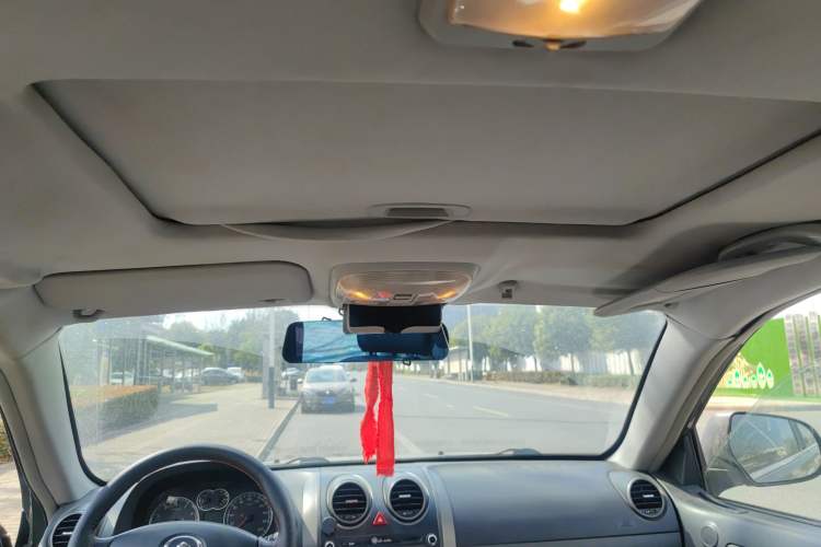 Used Haval H5 Classic 2013 Zhizun Edition 2.0L Manual Two-Wheel Drive Entry-Level Model