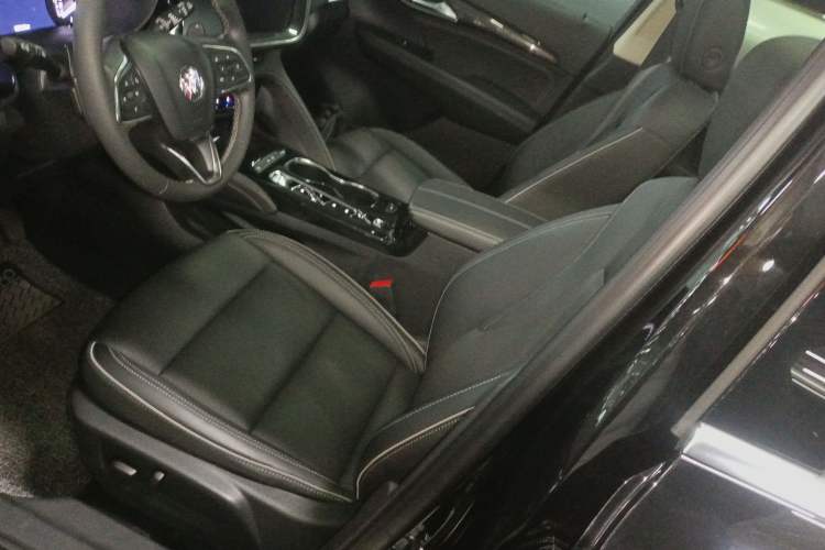 Used Buick Envision 2022 Encore S 552T Two-Wheel-Drive Luxury Model