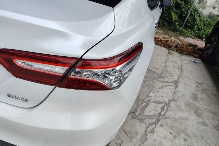 Used Toyota Camry 2018 2.0G Luxury Edition
