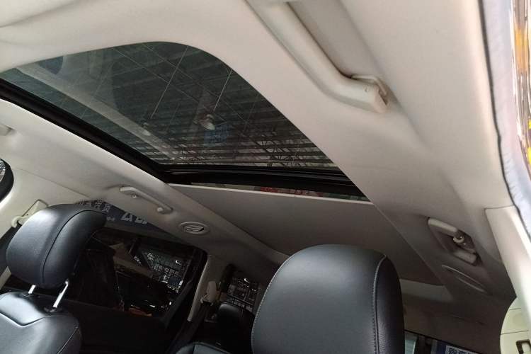 Used Ford Edge 2016 EcoBoost 245 Two-Wheel-Drive Titanium 7-Seater
