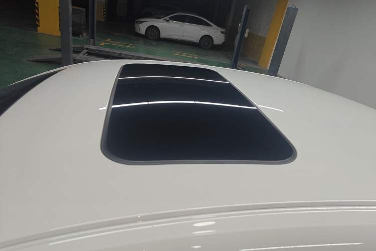 Used Geely Auto Emgrand 2023 4th Generation Champion Edition 1.5L CVT Prestige Model
