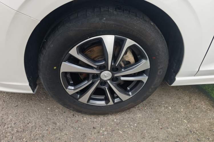 Used CHANGAN Eado 2022 PLUS Blue Whale NE 1.4T GDI DCT Prestige Edition Left Front Wheel Hub